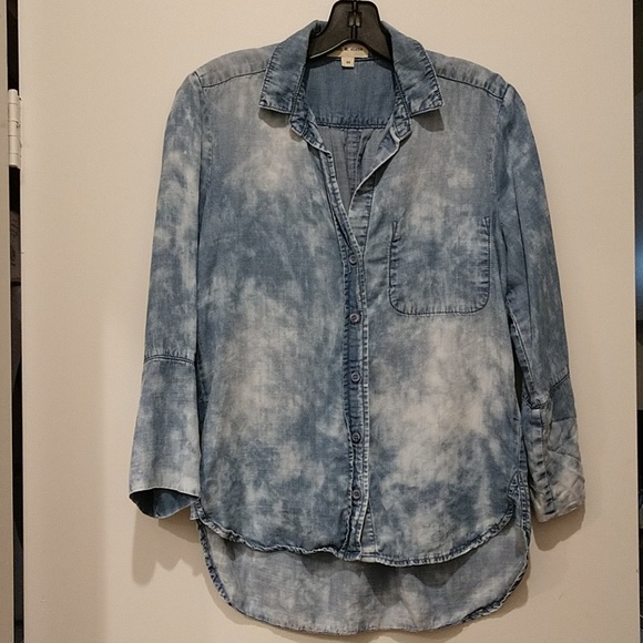 Anthropologie Tops - Denim Button down
